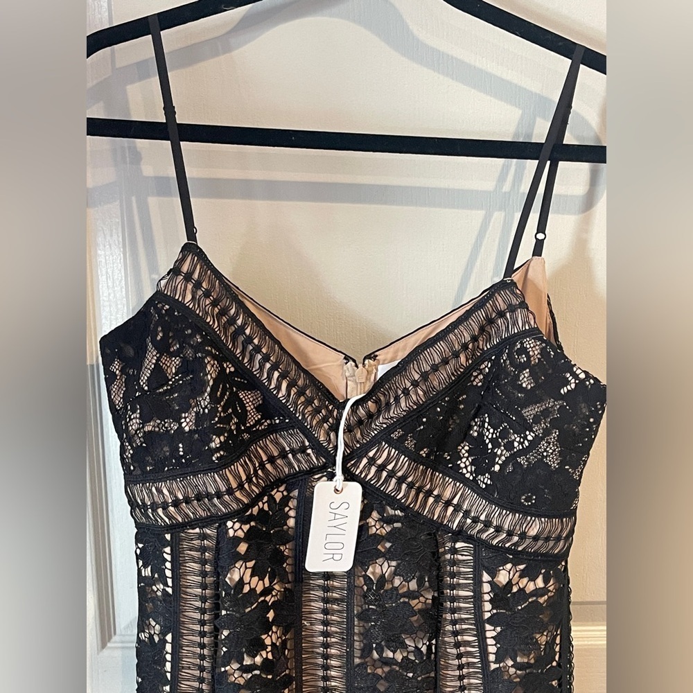 Saylor Black Lace Nude Lined Midi Dress Large NWT - Picture 7 of 8